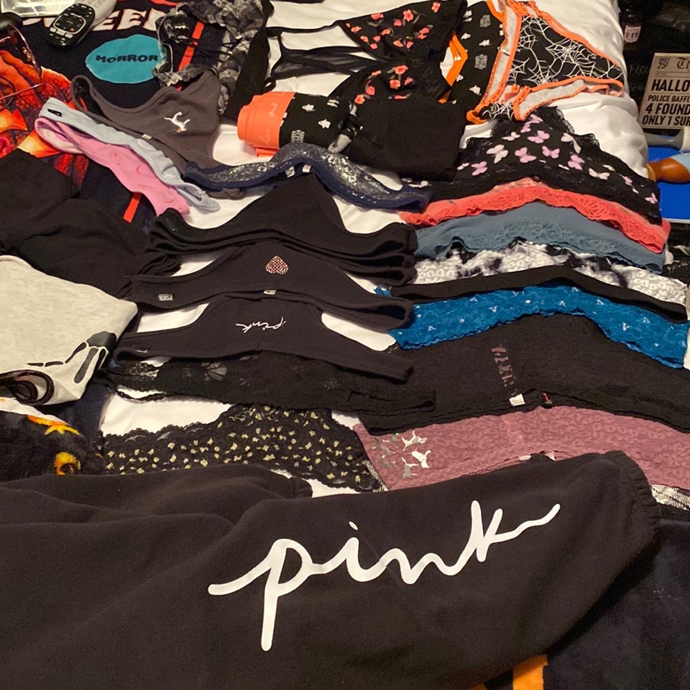 Victoria’s Secret pink